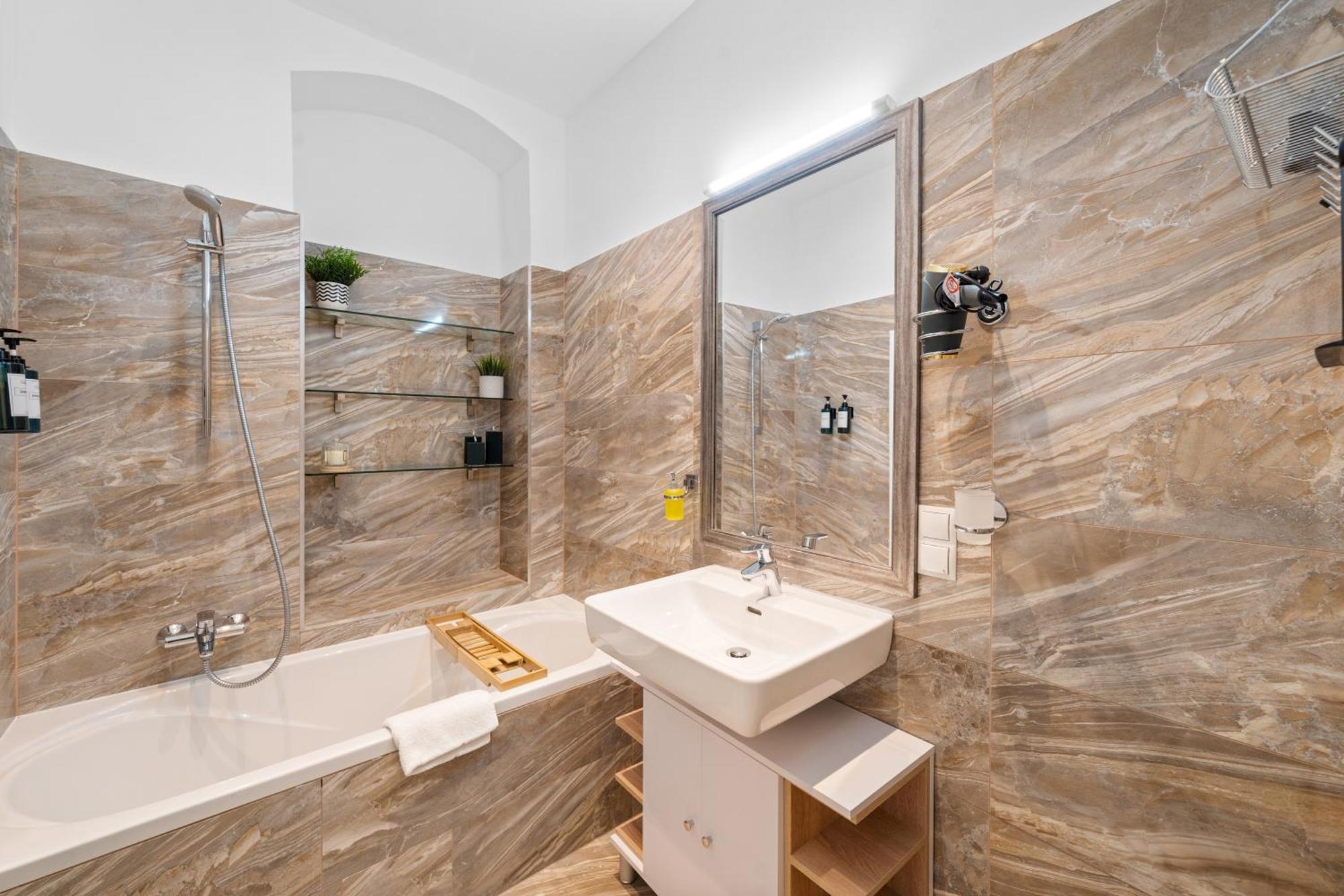 Traum-Wohnung, 63M², Top Oeffi-Anbindung, Smart-Tv. Wina Bagian luar foto